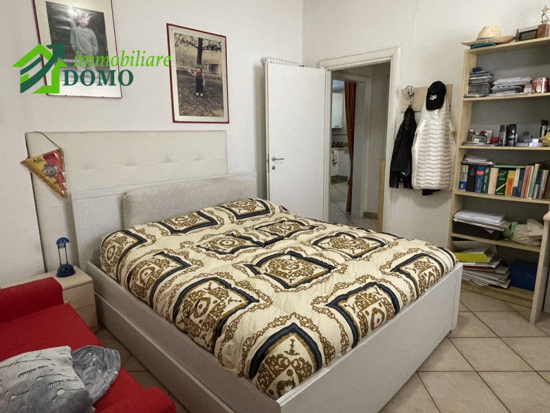 Schio: comodo a tutti i servizi, appartamento Bicamere, al piano terzo e ultimo su contesto di 6 ...