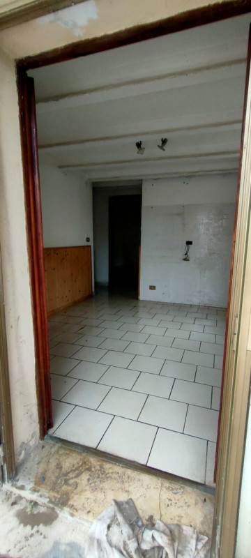 REGALATI UN MINI APPARTAMENTO AL PIANO TERRA, IN CENTRO E COMODO A TUTTI I SERVIZI, SCUOLE, NEGOZ...