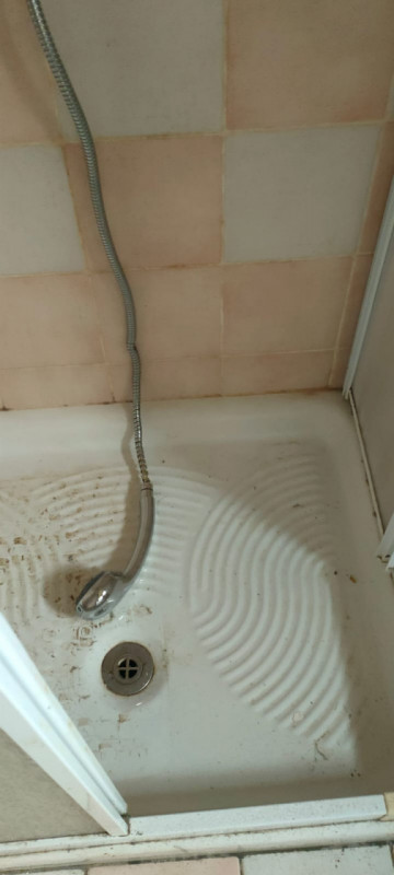 REGALATI UN MINI APPARTAMENTO AL PIANO TERRA, IN CENTRO E COMODO A TUTTI I SERVIZI, SCUOLE, NEGOZ...