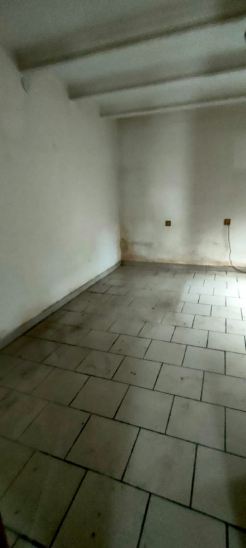 REGALATI UN MINI APPARTAMENTO AL PIANO TERRA, IN CENTRO E COMODO A TUTTI I SERVIZI, SCUOLE, NEGOZ...