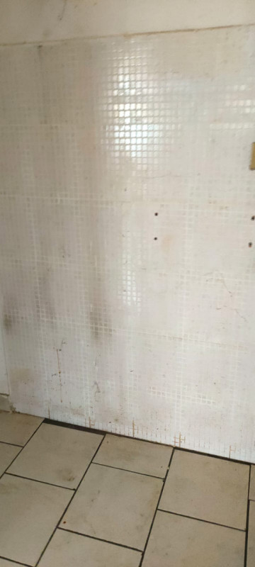 REGALATI UN MINI APPARTAMENTO AL PIANO TERRA, IN CENTRO E COMODO A TUTTI I SERVIZI, SCUOLE, NEGOZ...