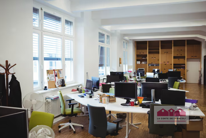 VI-OVEST: PALAZZINA DIREZIONALE, ULTIMO PIANO, 4 UFFICI DA 84 MQ A 178 MQ CON RELATIVI GARAGE DOP...