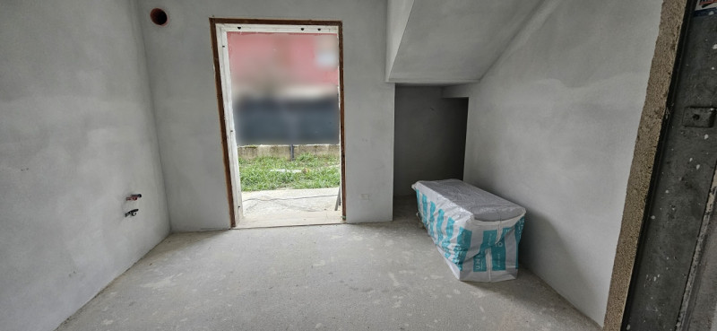 LEGNARO Località Casone. Proponiamo in vendita una nuova porzione di trifamiliare. L’immobile si ...