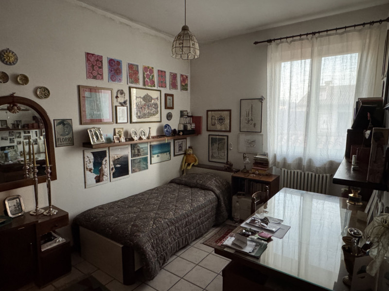 CARRE' - Loc. Pra Secco: all'interno di un residence in zona residenziale tranquilla e ricercata,...