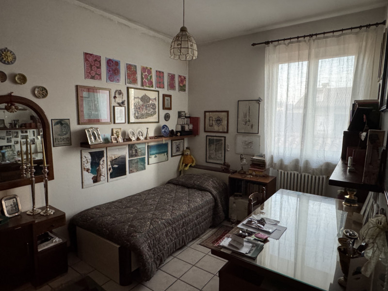 CARRE' - Loc. Pra Secco: all'interno di un residence in zona residenziale tranquilla e ricercata,...