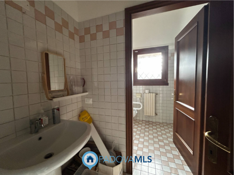 Immobile in esclusiva al Gruppo Padova MLS
Hai mai pensato al tuo prossimo spazio commerciale o u...