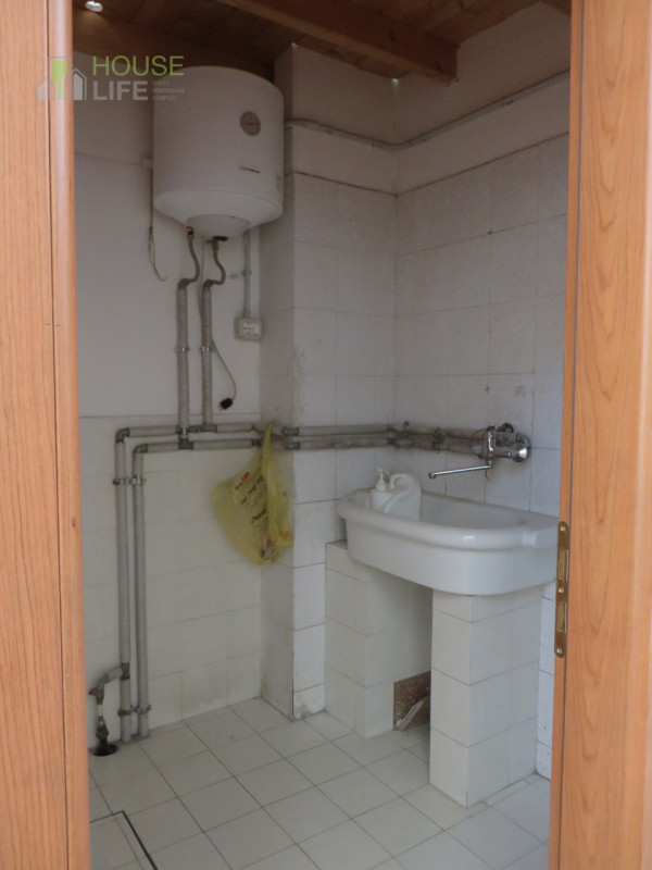 SCHIO - Z.I: CAPANNONE INDUSTRIALE di mq 1.000 circa H 6,00 mt con impianti, con terreno esterno ...