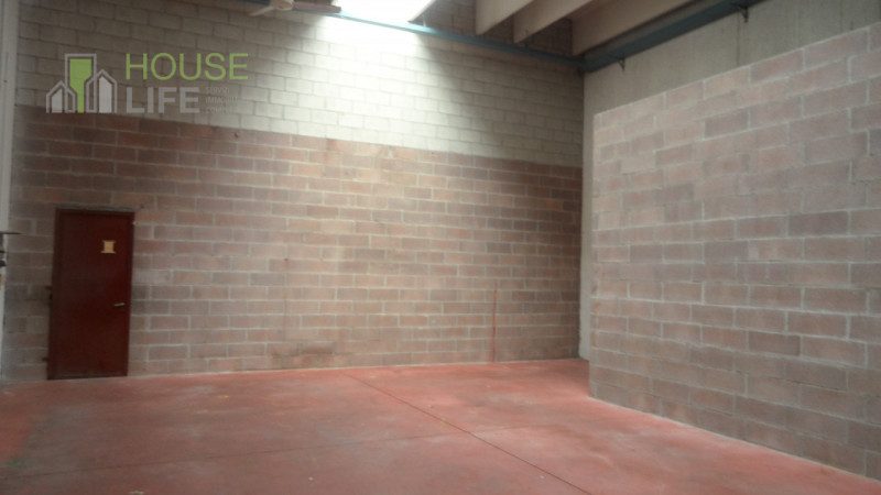 SCHIO - Z.I: CAPANNONE INDUSTRIALE di mq 1.000 circa H 6,00 mt con impianti, con terreno esterno ...