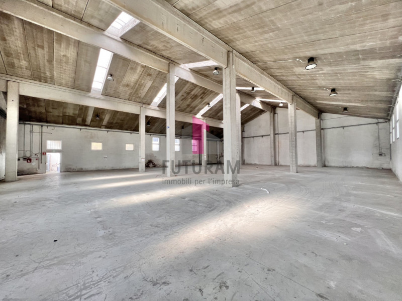 VICENZA EST/RIVIERA BERICA - RIF. 615FUTURAM - PER INFO 0444310220 - 3929183796

Si affitta capan...