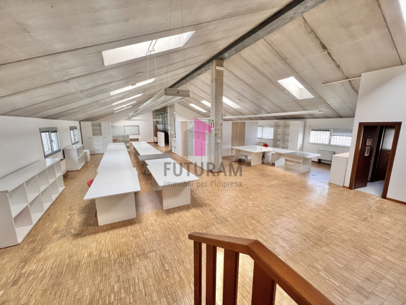 VICENZA EST/RIVIERA BERICA - RIF. 615FUTURAM - PER INFO 0444310220 - 3929183796

Si affitta capan...