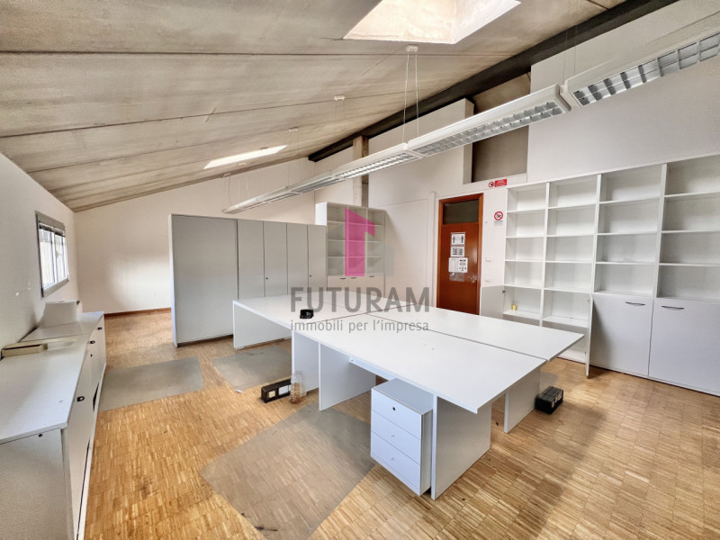 VICENZA EST/RIVIERA BERICA - RIF. 615FUTURAM - PER INFO 0444310220 - 3929183796

Si affitta capan...