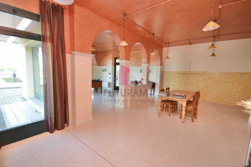 GRISIGNANO DI ZOCCO - RIF. 616FUTURAM - Per info 392/9183796 - 0444/310220 

Fronte strada statal...