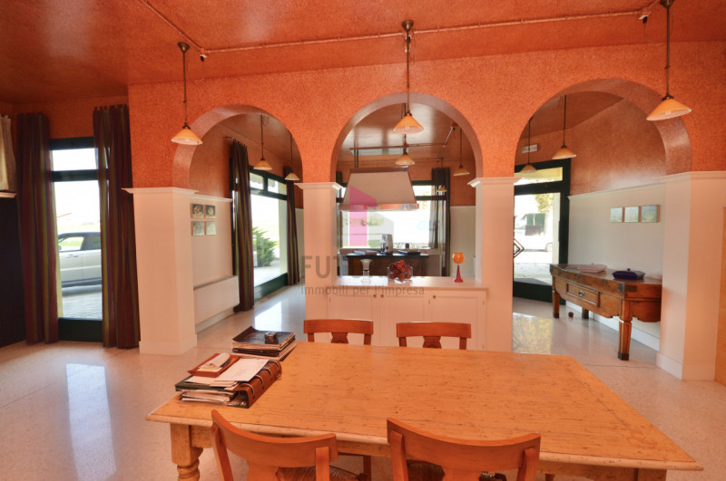 GRISIGNANO DI ZOCCO - RIF. 617FUTURAM - Per info 392/9183796 - 0444/310220 

Fronte strada statal...