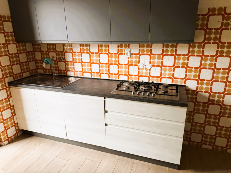 TRICAMERE RISTRUTTURATO CON TERRAZZO, TAVERNA E GARAGE DOPPIO. EURO 1300 MENSILI CANONE AGEVOLATO...