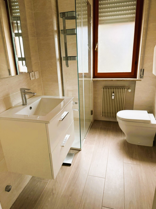 TRICAMERE RISTRUTTURATO CON TERRAZZO, TAVERNA E GARAGE DOPPIO. EURO 1300 MENSILI CANONE AGEVOLATO...