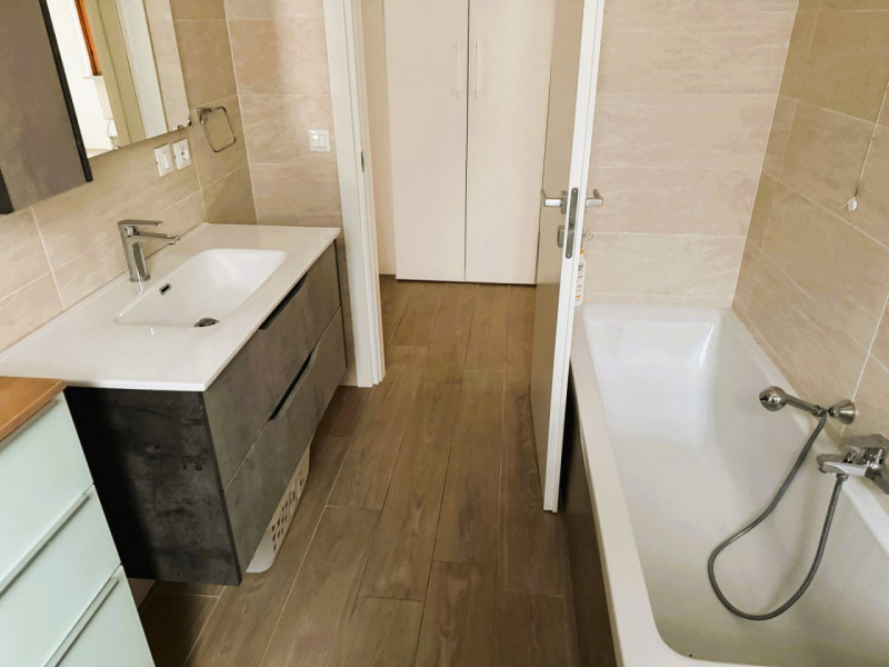 TRICAMERE RISTRUTTURATO CON TERRAZZO, TAVERNA E GARAGE DOPPIO. EURO 1300 MENSILI CANONE AGEVOLATO...