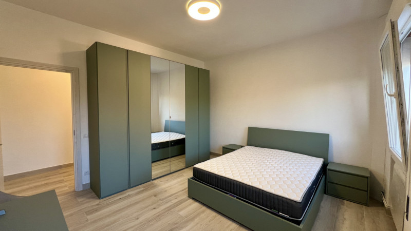 Disponibile in affitto bifamiliare disposta in orizzontale su un unico livello, al piano primo e ...