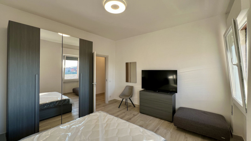 Disponibile in affitto bifamiliare disposta in orizzontale su un unico livello, al piano primo e ...