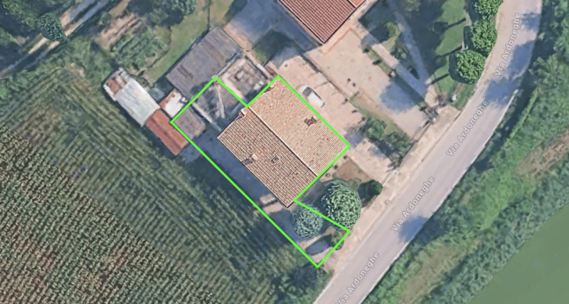 Disponibile in affitto bifamiliare disposta in orizzontale su un unico livello, al piano primo e ...