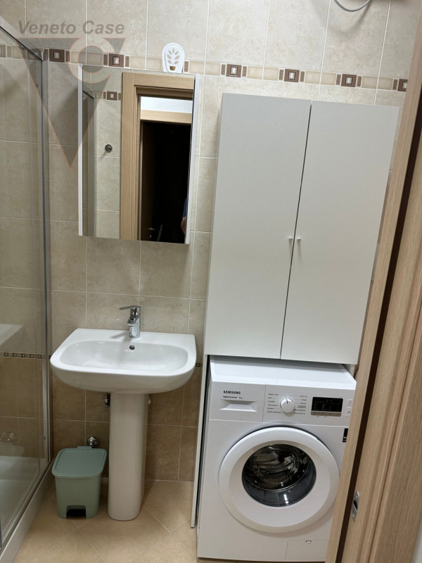 Affittasi stanza di 15mq a uso singola per studentessa su appartamento ristrutturato a nuovo di g...