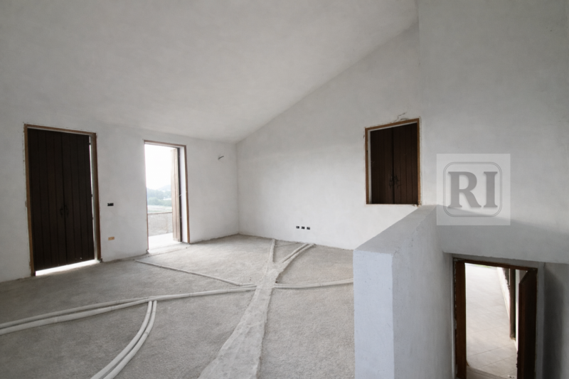 Unità abitativa principale – pronta all’uso L’unità principale si presenta in buone condizioni ge...