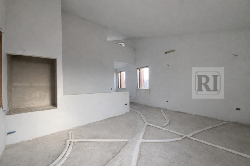 Unità abitativa principale – pronta all’uso L’unità principale si presenta in buone condizioni ge...