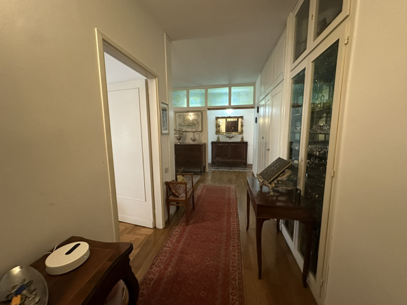 Sito in via Facciolati e comodo a tutti i servizi, affittasi appartamento arredato a SPECIALIZZAN...