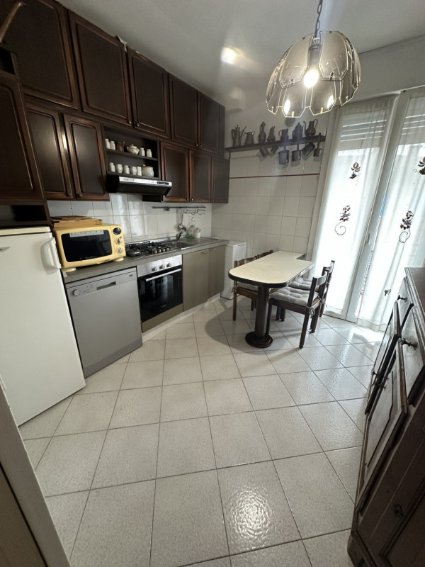 Sito in via Facciolati e comodo a tutti i servizi, affittasi appartamento arredato a SPECIALIZZAN...