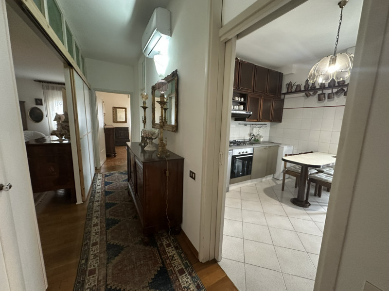 Sito in via Facciolati e comodo a tutti i servizi, affittasi appartamento arredato a SPECIALIZZAN...