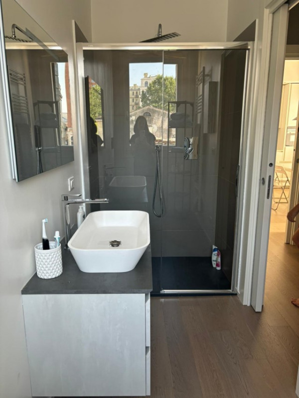 LOC06 CENTRO STORICO AFFITTO BREVE 3-6 MESI  in zona centralissima elegante bilocale completament...