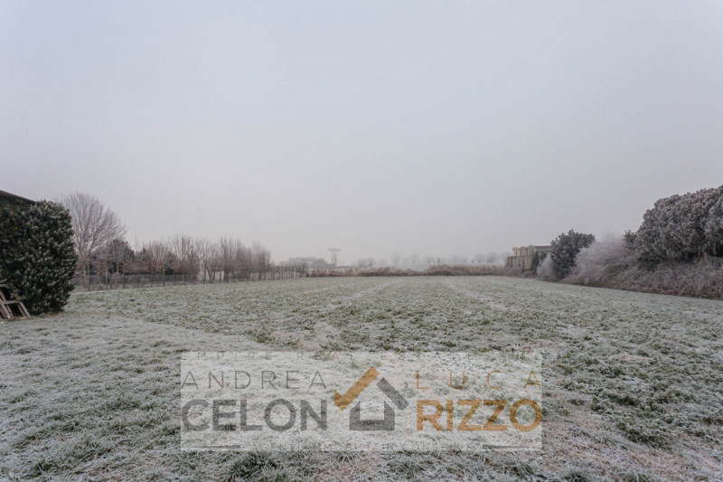 Nel cuore di Pozzonovo, in posizione centrale e comoda a tutti i servizi, si trova questa abitazi...