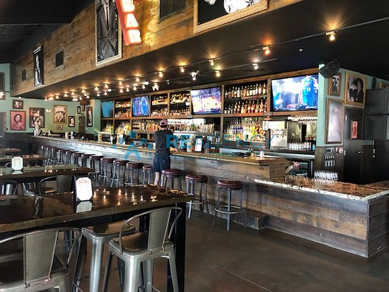 Montecchio Maggiore

A Montecchio Maggiore, cedesi bar giornaliero, trentennale gestione, €900,00...