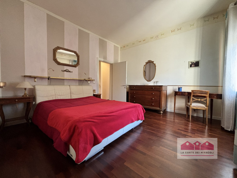 MONTE BERICO: BICAMERE COMPLETAMENTE ARREDATO CON TERRAZZA, GARAGE E CANTINA. RIF. 2223 RICHIESTA...