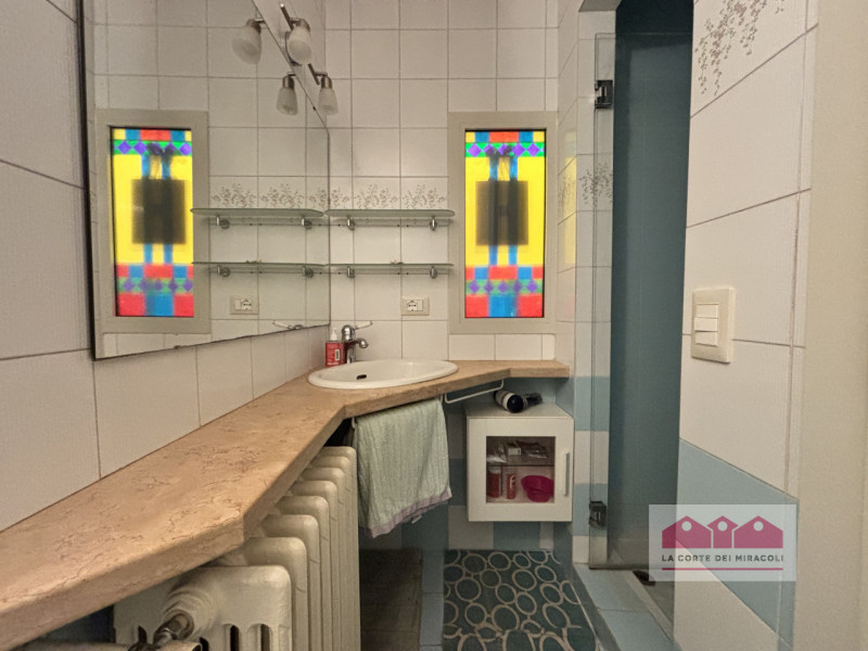 MONTE BERICO: BICAMERE COMPLETAMENTE ARREDATO CON TERRAZZA, GARAGE E CANTINA. RIF. 2223 RICHIESTA...