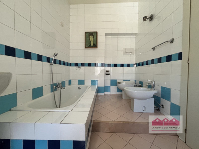 MONTE BERICO: BICAMERE COMPLETAMENTE ARREDATO CON TERRAZZA, GARAGE E CANTINA. RIF. 2223 RICHIESTA...