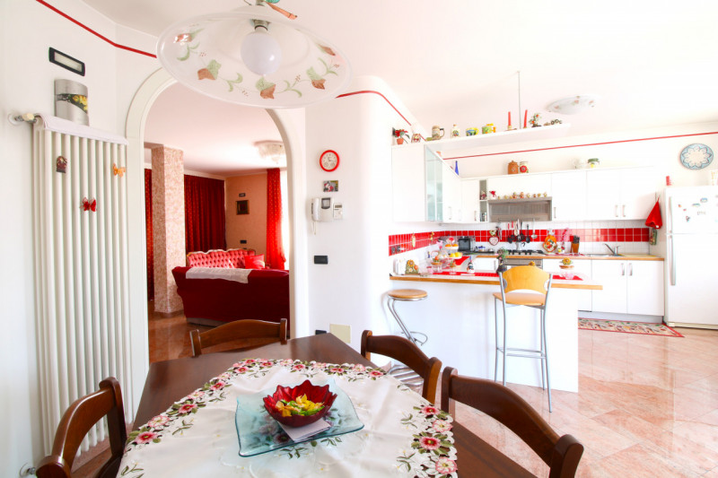 MASERA' DI PADOVA: situata nella frazione di Bertipaglia e comoda a tutti i principali servizi, c...