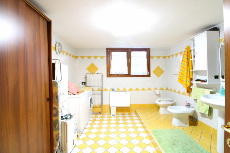 MASERA' DI PADOVA: situata nella frazione di Bertipaglia e comoda a tutti i principali servizi, c...