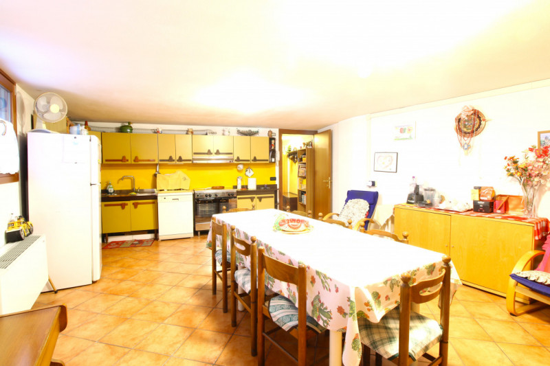 MASERA' DI PADOVA: situata nella frazione di Bertipaglia e comoda a tutti i principali servizi, c...