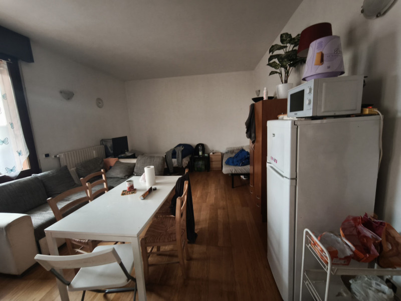 Nel rinomato quartiere di Sant’Osvaldo a Padova proponiamo in vendita un appartamento trilocale a...