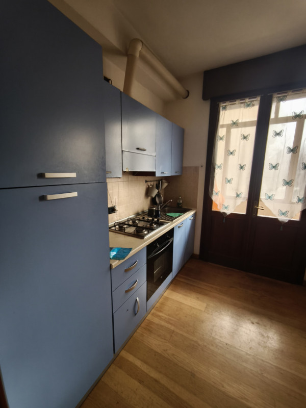 Nel rinomato quartiere di Sant’Osvaldo a Padova proponiamo in vendita un appartamento trilocale a...