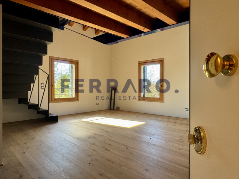 Treviso, Santa Maria del Rovere. Codice AV32.

A pochi passi dal quartiere di Santa Maria del Rov...