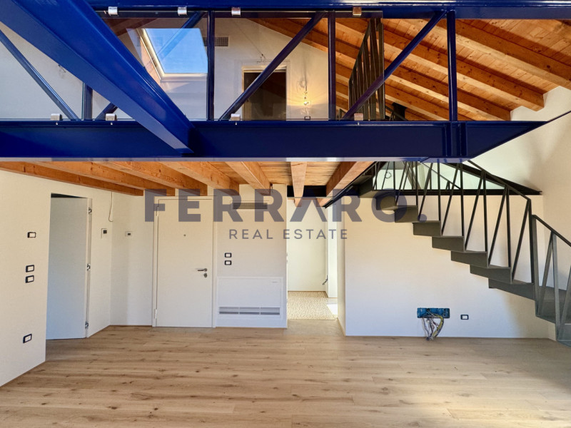 Treviso, Santa Maria del Rovere. Codice AV32.

A pochi passi dal quartiere di Santa Maria del Rov...