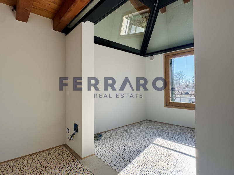 Treviso, Santa Maria del Rovere. Codice AV32.

A pochi passi dal quartiere di Santa Maria del Rov...