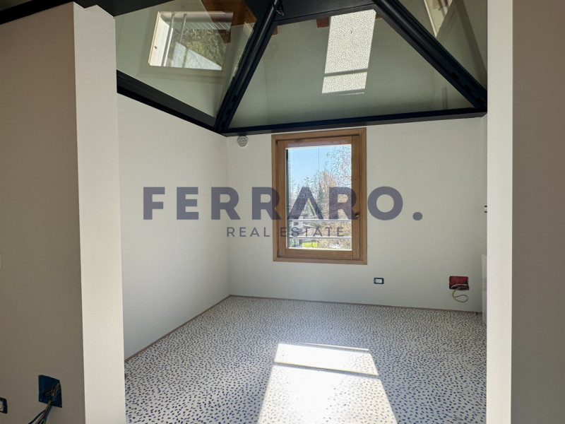 Treviso, Santa Maria del Rovere. Codice AV32.

A pochi passi dal quartiere di Santa Maria del Rov...