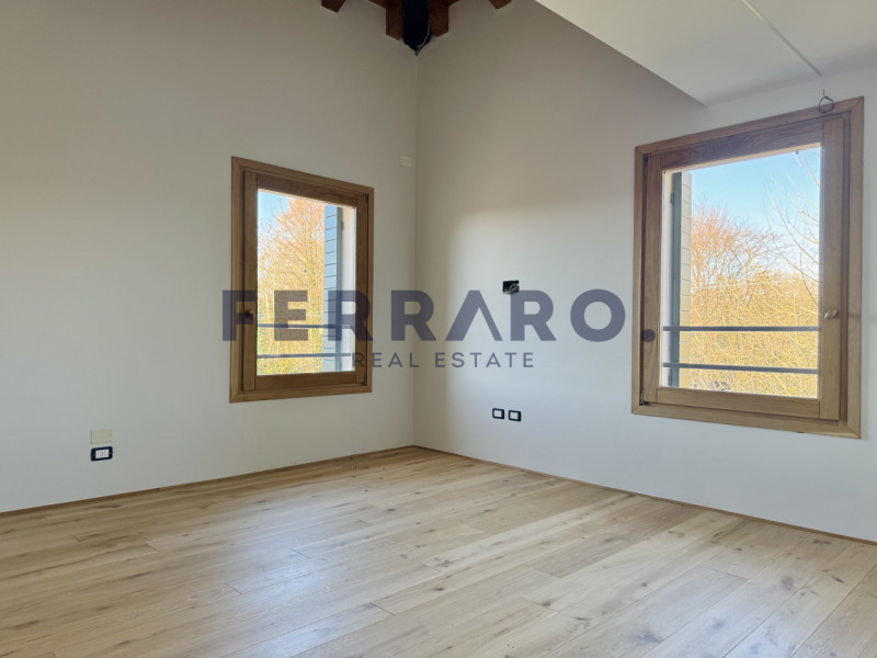 Treviso, Santa Maria del Rovere. Codice AV32.

A pochi passi dal quartiere di Santa Maria del Rov...