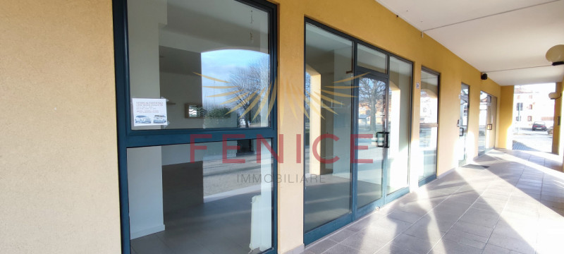 In affitto – Negozio commerciale di 75 mq a Bavaria (Nervesa della Battaglia)

Nel cuore di Bavar...