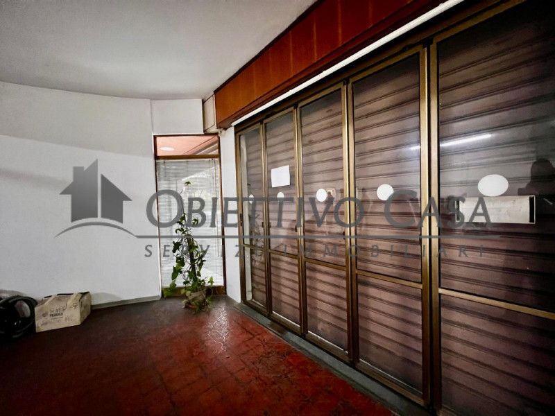 Rif AA1200 In zona centrale ad Albignasego, non affacciato direttamente ma accessibile a pochi me...