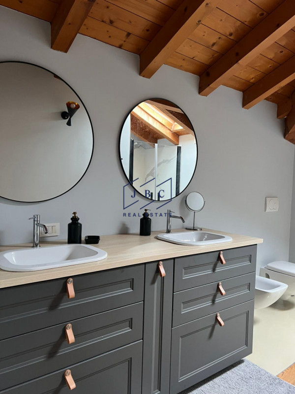 PORTOBUFFOLE' - (TV)
Immagina di vivere nel cuore di uno dei Borghi più Belli e piccoli d'Italia,...