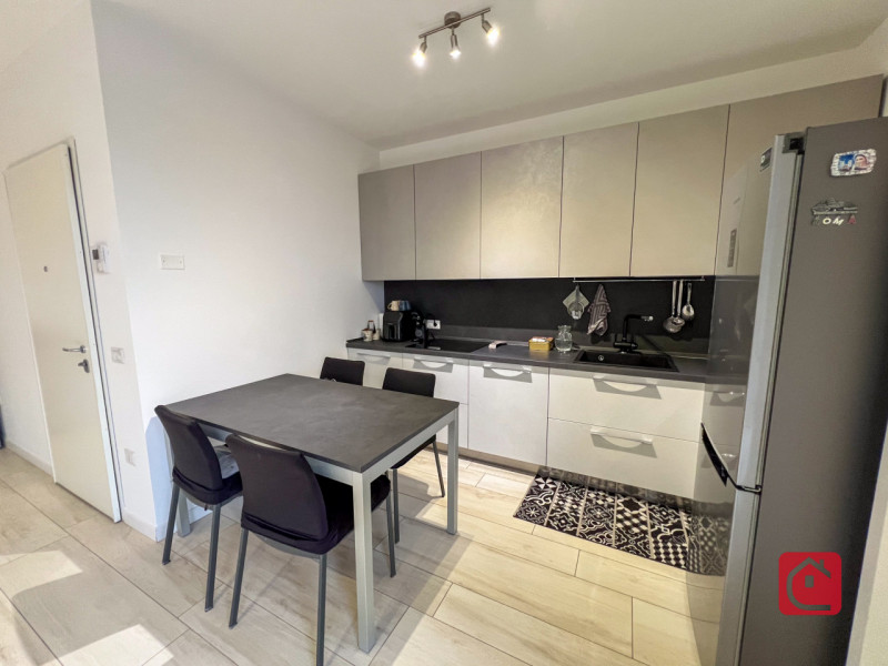 Proponiamo in vendita arioso appartamento di recentissima costruzione (2018) al secondo e ultimo ...