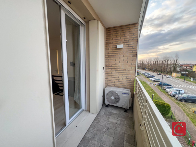 Proponiamo in vendita arioso appartamento di recentissima costruzione (2018) al secondo e ultimo ...